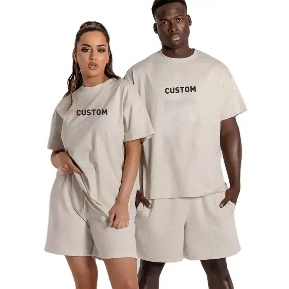 Özelleştirilmiş kadınlar yaz 2 parça eşofman kısa set unisex baskılı kısa kollu şort t shirt erkekler için set