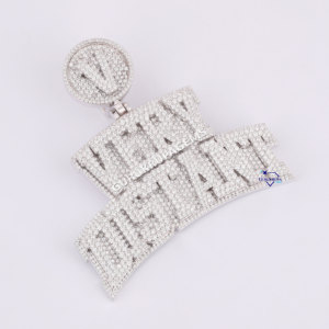 Élégant pendentif lettre classique en or blanc 14 ct avec diamants de laboratoire Bling Bling parfait pour les occasions spéciales - Product Image 2