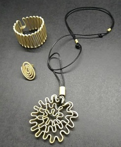 Recién lanzado Multi formas tonos resina cuentas mujeres collar declaración grueso cuentas collares joyería de moda - Product Image 5