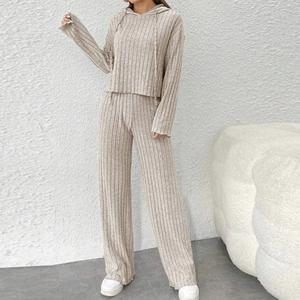 Conjunto personalizado de 2 piezas para mujer, nuevo diseño, prendas de vestir exteriores, algodón, poliéster, precio barato al por mayor, chándal para mujer 2026 - Product Image 2