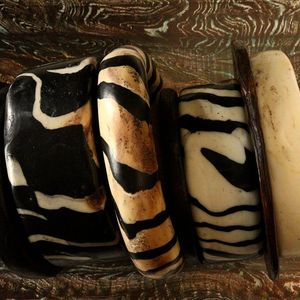 Autres klaxon fait à la main de luxe en gros naturel Buffle boeuf corne de vache bracelet bijoux de mode pour hommes et femmes - Product Image 2