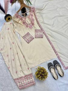 Nuevo lanzamiento: Top de fiesta de rayón de diseñador con salwar farshi y bordados de múltiples agujas para bodas y Diwali - Product Image 5