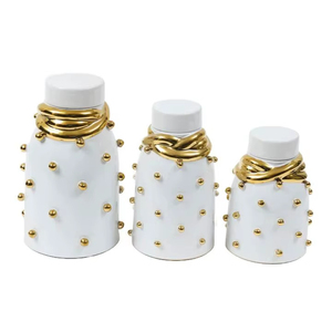 Vase contemporain en céramique blanche avec poignée artistique dorée Pot sculptural Porte-fleurs décoratif moderne pour le salon - Product Image 1