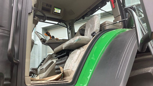 Tractor multifuncional de alta calidad 130 con CA y cabina 4X4 Johnn-Deere 6130R, 7R 290 modelo de tractor a la venta - Product Image 5