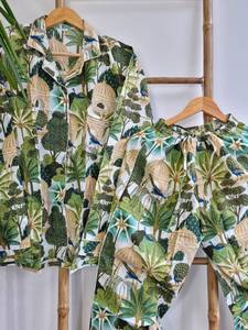 ชุดนอนผ้าฝ้ายลายนกยูงในสวนนกพิมพ์ลายแบบอินเดียชุดเสื้อนอนสไตล์อินเดียสีเขียวสีขาวดอกไม้สีเขียวสำหรับฤดูใบไม้ผลิฤดูร้อน - Product Image 2