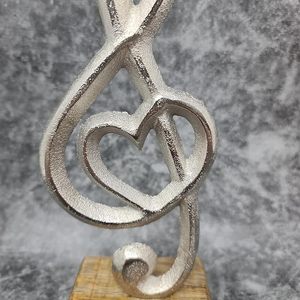 Clé de sol avec coeur sur support en bois Mongo en aluminium de grande qualité à bas prix - Product Image 4