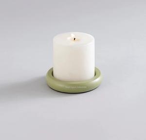 Bougeoir en métal au design élégant fini vert pour mariage, événement, fête, éclairage de table, décoration, bougeoir - Product Image 1