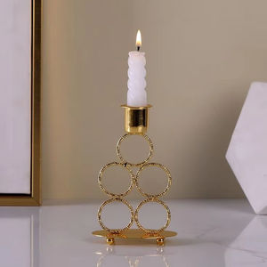 Portavelas de metal de lujo diseñado para decoraciones de banquetes, recepciones de bodas y reuniones culturales festivas - Product Image 1