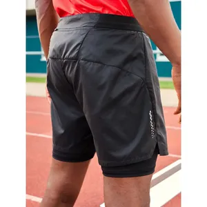 Shorts de course personnalisés pour hommes avec compartiments pour équipement et accessoires d'athlétisme - Product Image 4