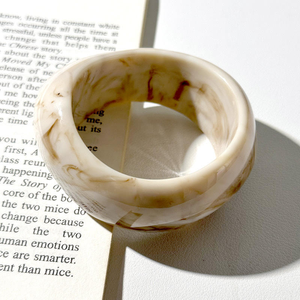 Brazalete Ovalado de Resina para Mujer, Estilo Exagerado, Grande, Colorido, con Diseño Geométrico de Arco, Marrón, Grueso, Acrílico, Venta al por Mayor - Product Image 3