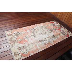 Turkish Rug, Small 2.7x5.4 ft Vintage Rug, <b>Red</b> White Camouflage <b>Wool</b> Rug - Product Image 2