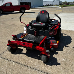 Cortadora de Césped a Gasolina de Alto Rendimiento Toro con Altura de Corte Ajustable, Arranque Fácil y Plataforma de Acero Resistente para Jardines Grandes, Precio Económico - Product Image 1