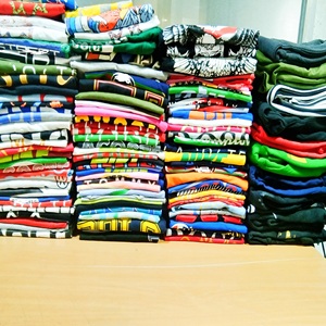 Camiseta con logotipo privado OEM, camiseta personalizada, camiseta de manga corta con hombros caídos, camiseta transpirable elegante y duradera en blanco de Garment - Product Image 1