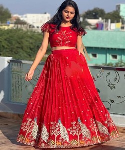 Lehenga choli ผ้าปักลายผ้าไหมแฟชั่นกับงานปาร์ตี้ชุดประจำชาติคอลเลกชันอินเทรนด์ - Product Image 2