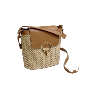 Bolsos de Paja Elegantes Hechos a Mano, Bolsos de Hombro de Paja Personalizados para Mujer, Productos al por Mayor - Product Image 1