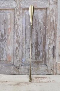 ชิ้นส่วนโลหะสีทองสไตล์เรียบง่ายหรูหราพร้อมพื้นผิวขัดเงาเหมาะอย่างยิ่งสำหรับการแสดงที่บ้านในชีวิตประจำวันและสวยงามน้อยที่สุดจากอินเดีย - Product Image 3