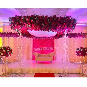 Diseño contemporáneo Metal Vela iluminada Mandap Escenario Boda moderna Jaula Estilo Vela iluminada Mandap Splendid Metal Mandap con velas - Product Image 1