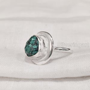 Joyería de piedra en bruto Anillo de mujer Turquesa natural Piedra preciosa cruda Diciembre Piedra natal Anillo de luna creciente Anillo de plata esterlina 925 - Product Image 1