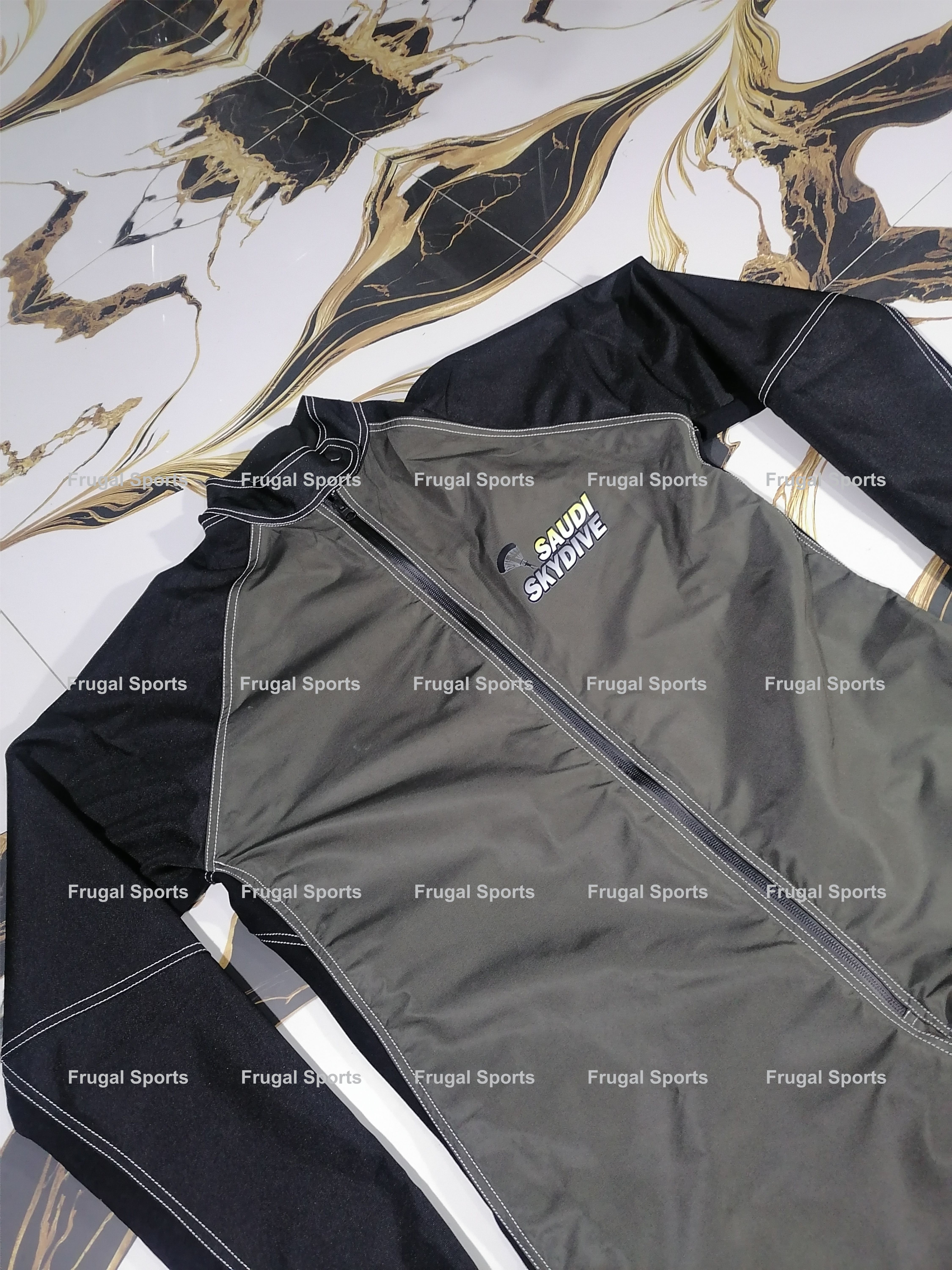 มีหลายสีให้เลือก