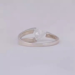 แหวนหมั้นแยกก้านเดี่ยวแบบตัดเป็นชิ้นเล็กๆเพชรที่ปลูกในห้องแล็บขนาด10K/14K/ 18K สำหรับการหมั้น - Product Image 4