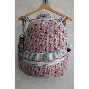 Mini Mochila Acolchada de Algodón Indio Ligera Hecha a Mano con Cierre de Cremallera, Estampado Floral Hecho a Mano, Bolsa de Viaje para la Escuela - Product Image 2