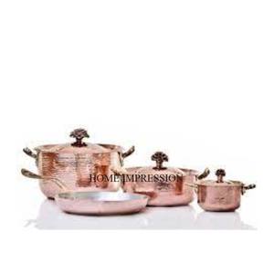 Lot de 3 Casseroles en Métal de Haute Qualité de Forme Ronde Finition Antique en Cuivre à Texture Martelée avec Poignées Plaquées Or - Product Image 4