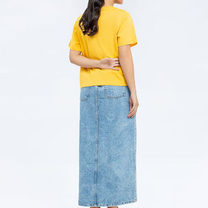 100% T-shirt surdimensionné pour femmes en coton biologique personnalisé teint dans de nouveaux styles en gros pour la promotion d'été - Product Image 5