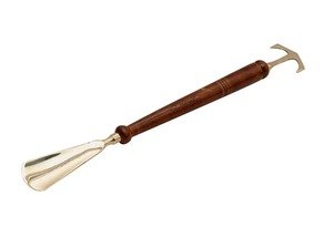 Calzador de latón macizo H.M.A Handicrafts con acabado de alto brillo y mango de madera - Product Image 3