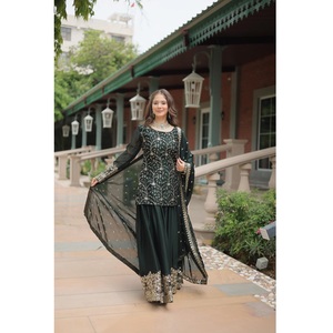 ชุด Salwar และ Dupatta ชุดแฟนซีชุดแต่งงานแบบดั้งเดิมเย็บอย่างเต็มที่ได้รับความนิยมจากนักออกแบบ - Product Image 1