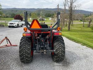 Tracteur agricole d'occasion de qualité abordable 40HP Kubota B2320 disponible à la vente - Product Image 2