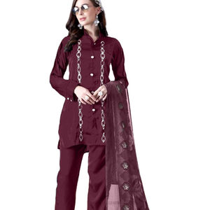 El último diseñador Satin Georgette Saree y Salwar Kameez Set Étnicamente bordado por Fab Zone para fiestas - Product Image 1