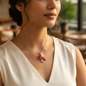 Pendentif moderne en or blanc plaqué rhodium avec charme religieux en corail pour femmes - Product Image 2