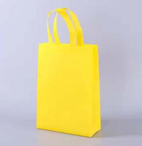 Sacs fourre-tout personnalisés en non-tissé réutilisables pour le shopping et les courses - Product Image 1