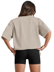 Camisetas de mujer Último diseño de baja tasa Camisetas de mujer de alta calidad Diseño personalizado y transpirable al por mayor a bajo precio - Product Image 2