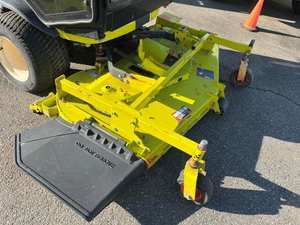 Cortadora de Césped Frontal Kubota F3990 2015 - Motor Diésel de 36 HP, Plataforma de Corte de 72 Pulgadas, Engranaje de Rodamiento, Control Digital Automático, Alta Productividad - Product Image 5