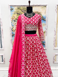 Diseñador indio señoras Faux Georgette lentejuelas bordado trabajo largo vestido de fiesta alto listo para Lehenga Dupatta para Bollywood - Product Image 4