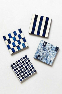 Juego de 4 Posavasos de Nogal con Incrustaciones de Hueso Blanco y Azul Hechos a Mano con Diseño Simple para Decoración del Hogar de Lujo y Regalos - Product Image 3