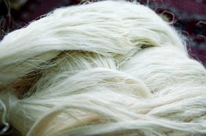 Fibre d'ananas 100% naturelle - Matière première textile durable pour les marques de tissage à la main et de mode - Product Image 6