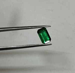 ธรรมชาติ1.18 Cts แปดเหลี่ยมมรกตตัดรูปร่างอัญมณีหลวมจากต้นกำเนิดแซมเบียที่มีสีเขียวสดใส - Product Image 2