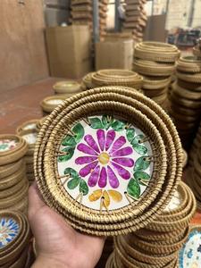 Plateau en rotin vietnamien élégant avec incrustation décorative en nacre pour la présentation sur table - Product Image 6