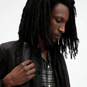 Chaqueta de cuero cálida de invierno transpirable para hombre, chaqueta de cuero informal para hombre a precio razonable - Product Image 5