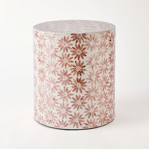 Taburete de Nácar Natural Hecho a Mano, Mesa Auxiliar con Diseño Floral Rosa Incrustado, Muebles Sostenibles al por Mayor para Decoración del Hogar y Hoteles - Product Image 1
