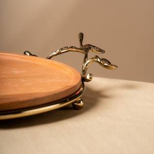 Plateau de service rond en bois de luxe avec poignées florales en métal doré, plateau décoratif en bois d'acacia pour table basse, thé, nourriture, gâteau - Product Image 2