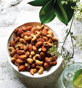 W320เม็ดมะม่วงหิมพานต์จาก Hanfimex W240กรอบและอร่อย500กรัมจาก Binh Phuoc เวียดนามโรงงานโดยตรงถั่วแห้งดิบ - Product Image 2