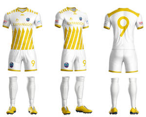 Ensembles d'uniformes de football personnalisés en gros d'usine Kit de maillot de football unisexe été hiver avec conception personnalisée et impression de logo - Product Image 3