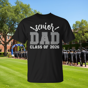 Maglietta Promozionale per Papà Orgoglioso del Laureato della Classe 2026 - Papà Senior a Quadretti - Product Image 3