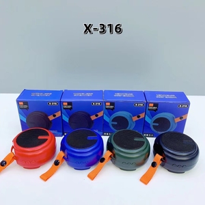 Altavoz Inalámbrico Portátil X-316, Altavoz de Fiesta para Exteriores de 5W de Plástico con Micrófono, Compatible con Tarjeta TF - Product Image 5