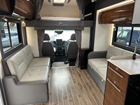 RC Wohnmobile RC9M Twin Slide Out Luxus Leichtgewicht Wasserdichtes 4x4 Wohnmobil Camper für 4-6 Personen Geländegängiges Campingfahrzeug