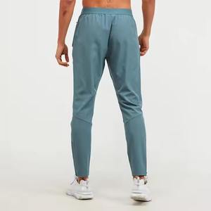 Ensemble Survêtement Homme Coupe-Vent Nylon à Zip Contraste Personnalisé de Qualité Supérieure, Tenue Tendance - Product Image 6