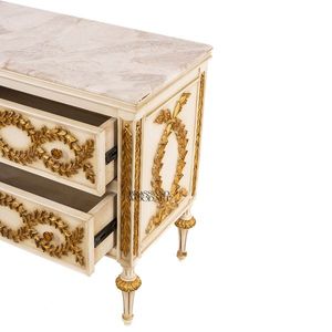 Consola Clásica de Madera Dorada con Tapa de Mármol y Detalles Tallados en Hojas, Elegante Consola de Almacenamiento de Lujo - Product Image 3